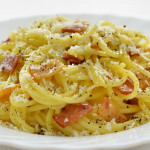 SPAGHETE CU CIUPERCI,SUNCA SI CASCAVAL